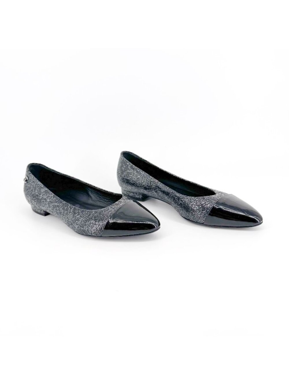 Chanel CC Cap Toe Ballet Flats Black Silver Leather Size 37.5 US 6.5–7 Women